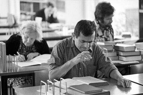 Library for foreign literature