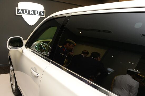 UAE Aurus Limousine