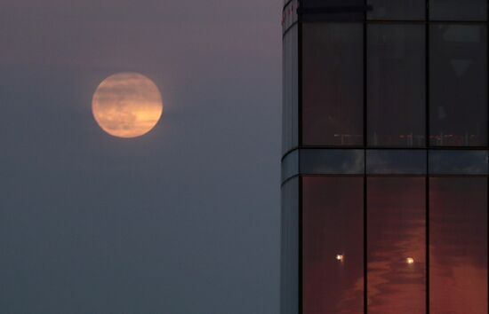 Russia Full Moon