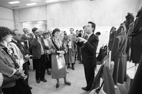 Delegation of members of French public visits USSR