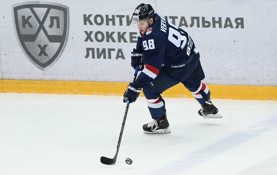 Russia Ice Hockey Torpedo - Traktor