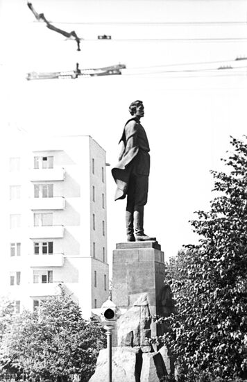 Statue of writer Maxim Gorky