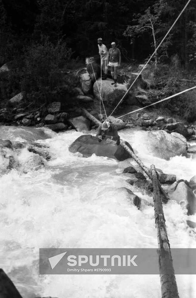 Preparations for Soviet-Canadian Polar Bridge expedition