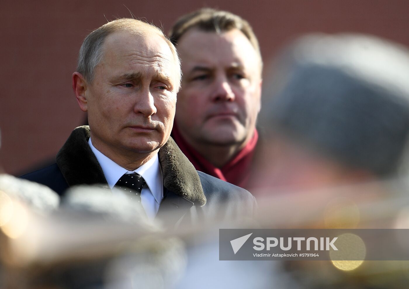 President Putin, Prime Minister Medvedev lay flowers at Tomb of Unknown Soldier