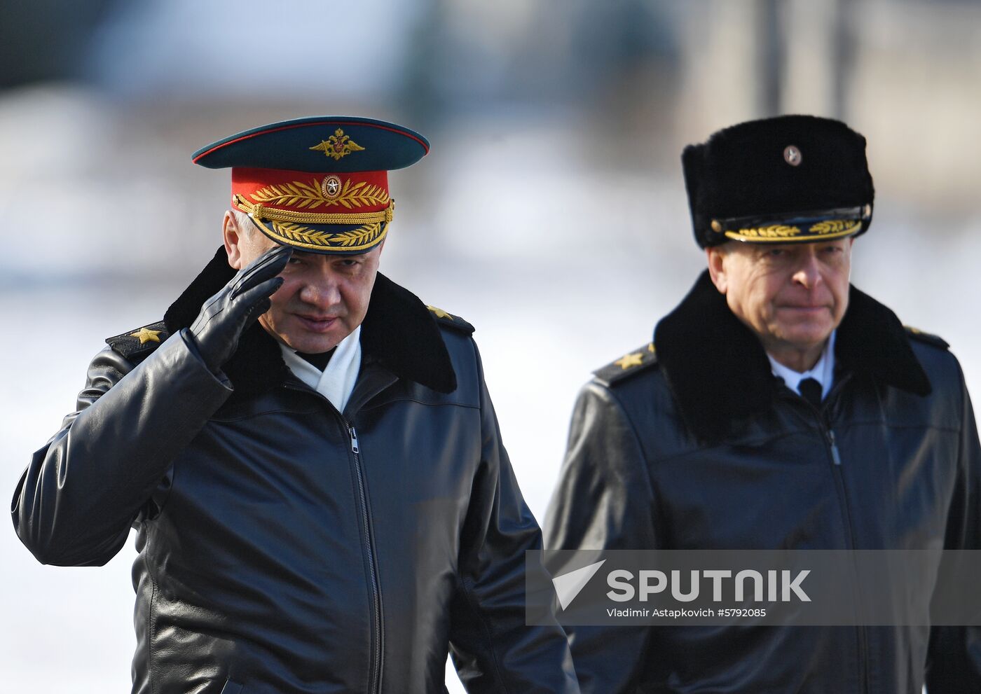 President Putin, Prime Minister Medvedev lay flowers at Tomb of Unknown Soldier
