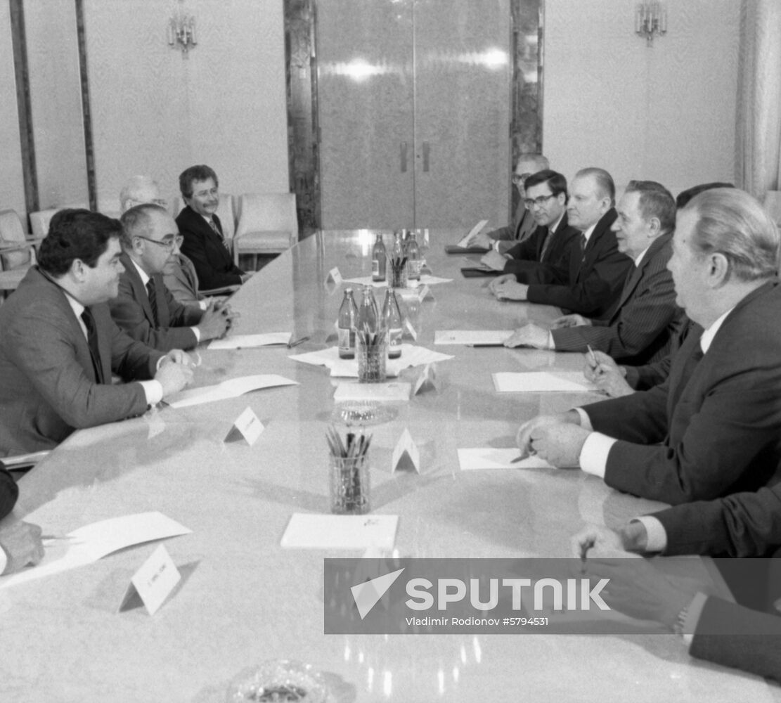 Parliamentary delegation of Venezuela on visit to USSR