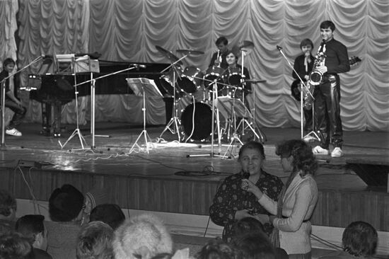 Family amateur jazz band Seven Simeons