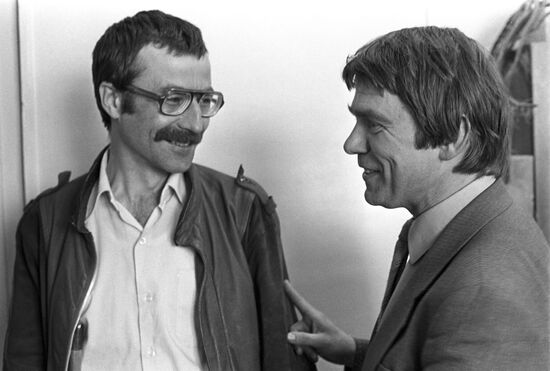 Scientists Gennady Polishchuk and Valentin Parmon
