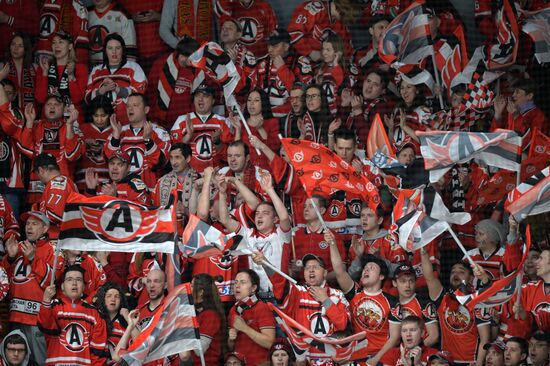 Russia Ice Hockey Avtomobilist - Traktor