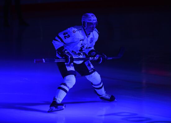 Russia Ice Hockey Avtomobilist - Traktor