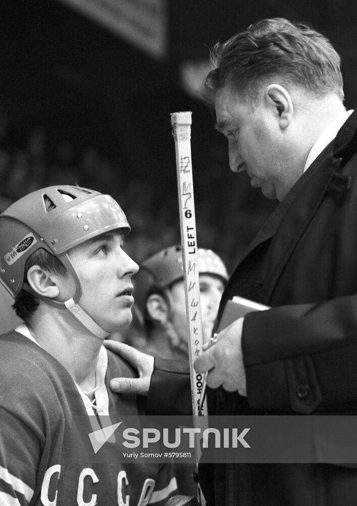 Hockey player Gennady Tsygankov and coach Anatoly Tarasov