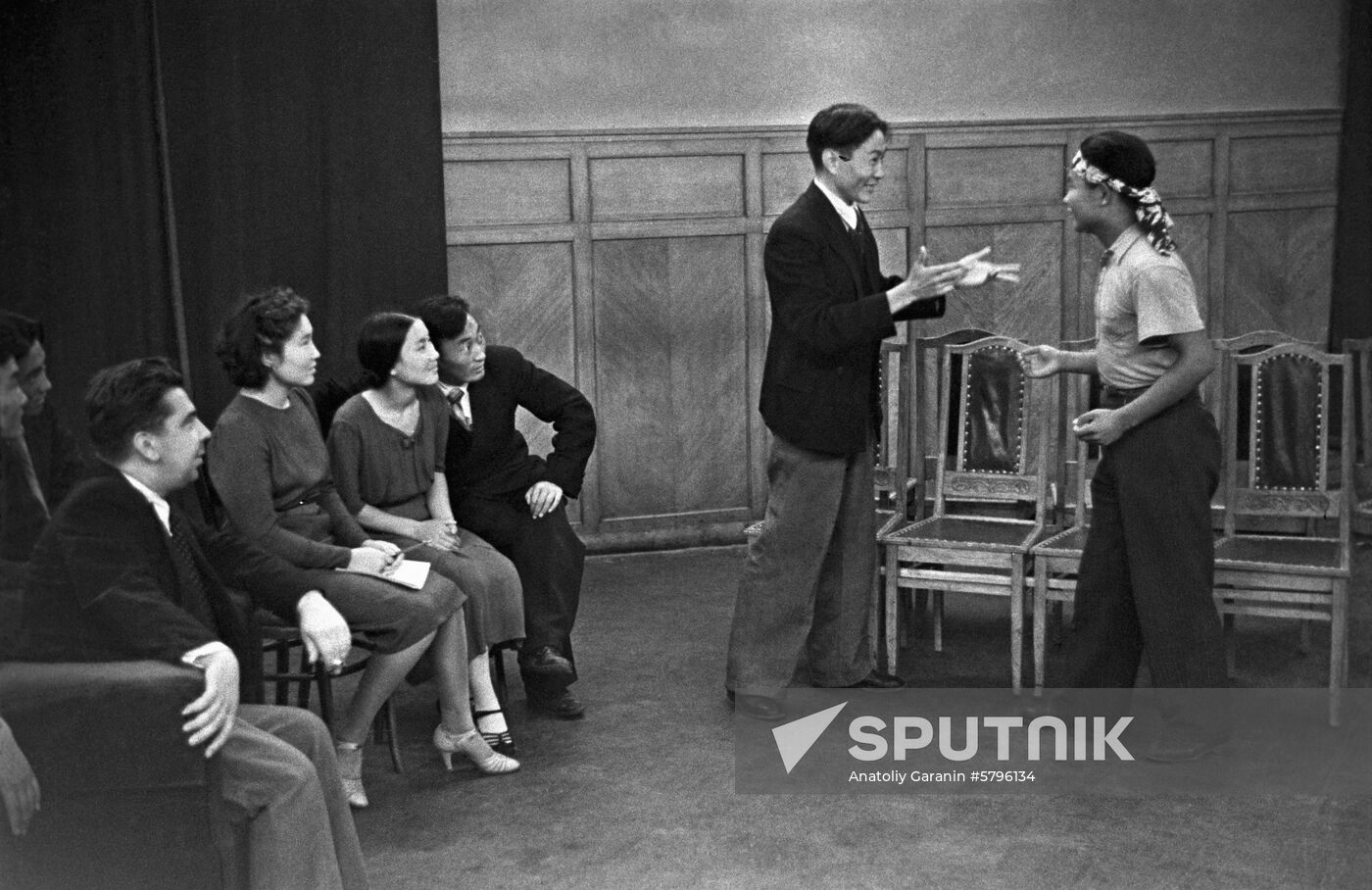 Students from State Institute of Theater Arts