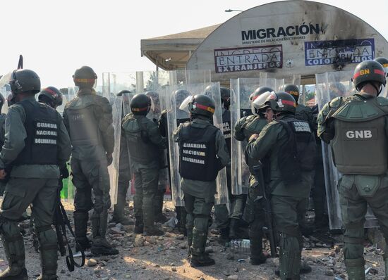 Venezuela Colombia Border 