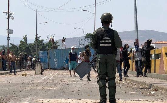 Venezuela Colombia Border 