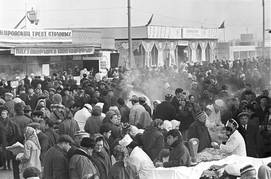 Pakhta-Bairam annual cotton festival