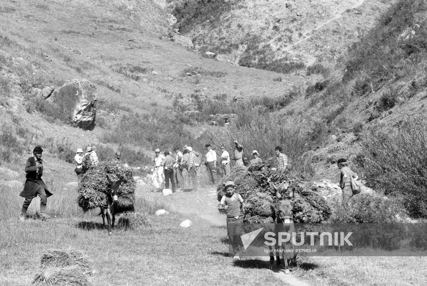 International geological expedition to Tian Shan