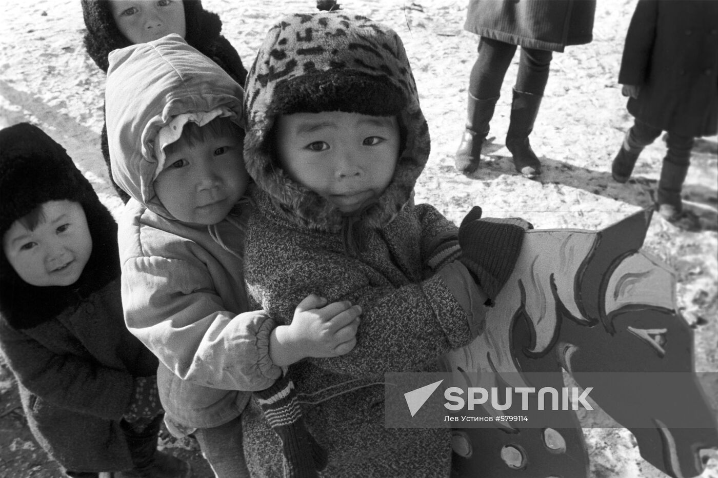 Tuvan children