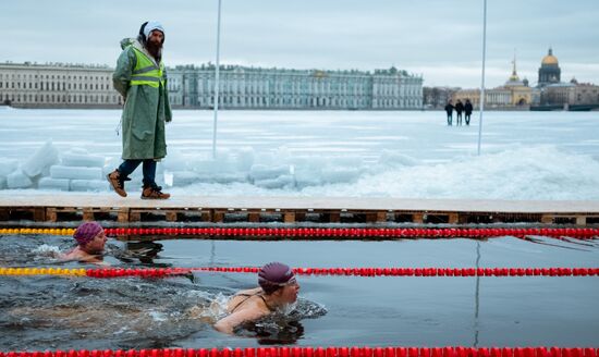 Russia Winter Swimming