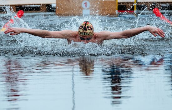Russia Winter Swimming