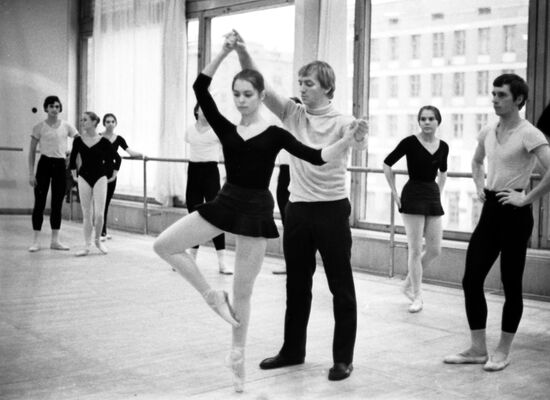 Soviet ballet dancer Maris Liepa