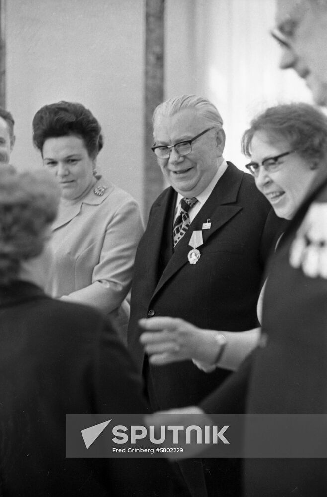 Actor Mikhail Yanshin and singer Lyudmila Zykina at Kremlin