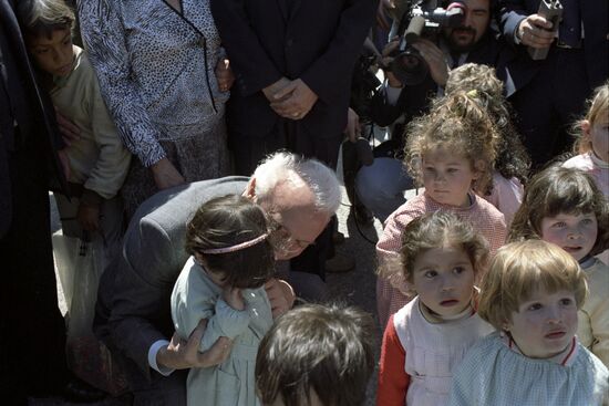 Eduard Shevardnadze tours Latin American countries