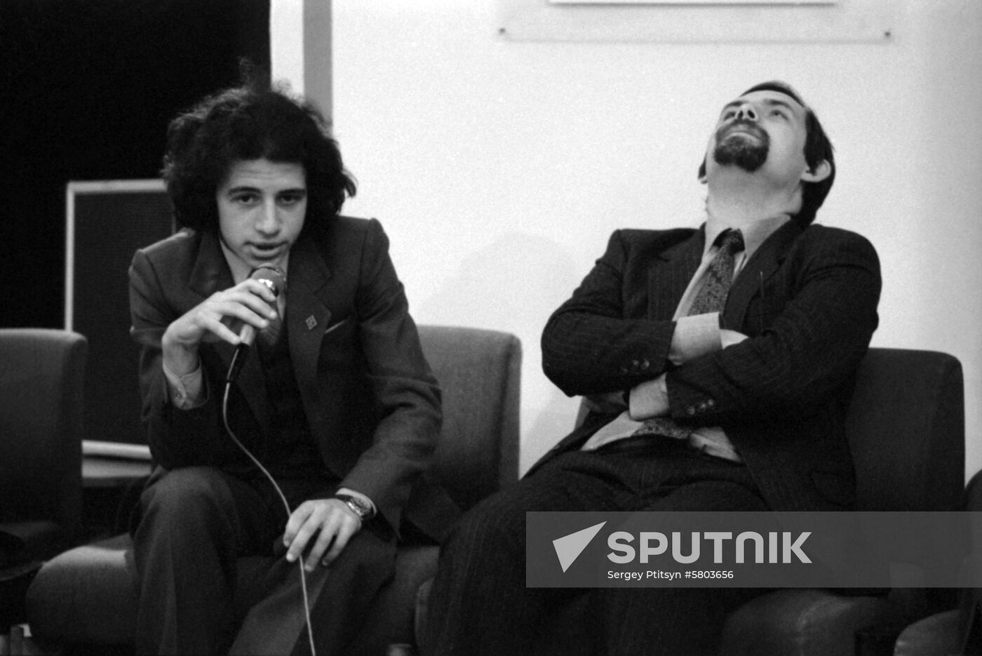 News conference, 'Informal groups in the USSR'