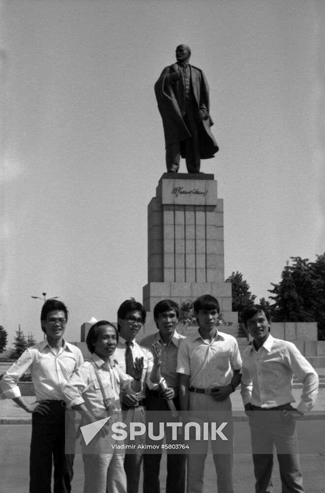 Vietnamese workers in USSR