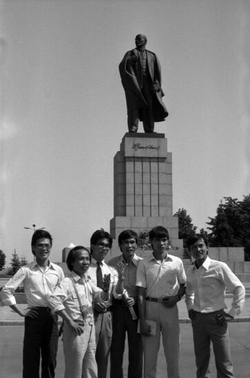 Vietnamese workers in USSR