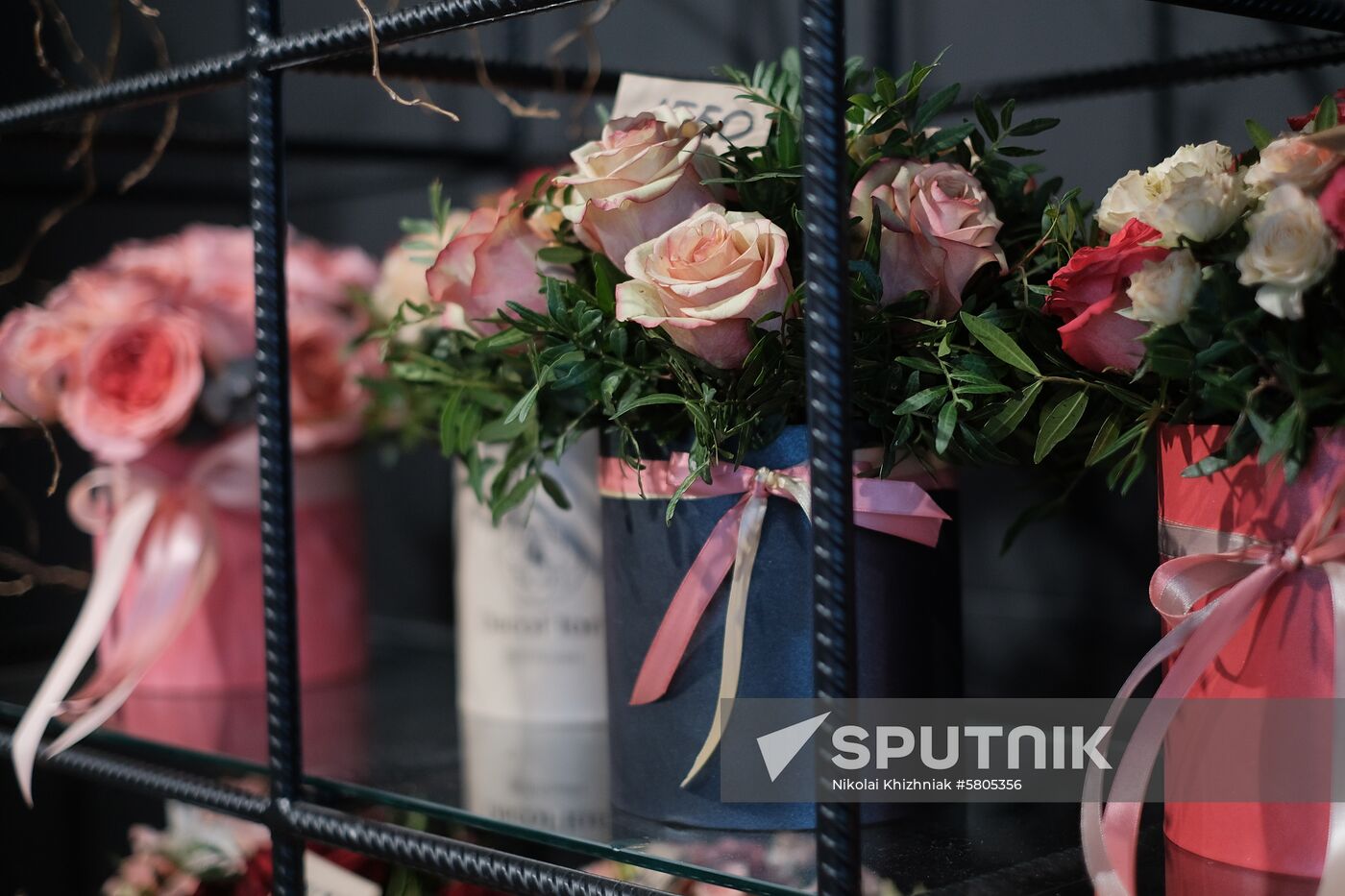 Russia Flowers On Sale