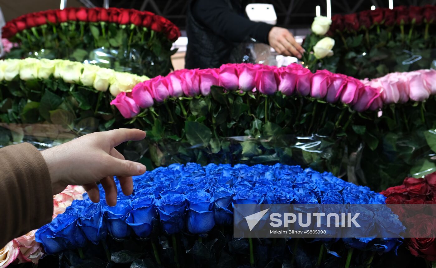 Russia Flowers on Sale