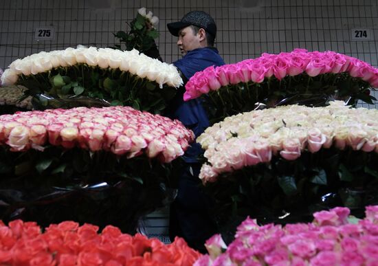 Russia Flowers on Sale