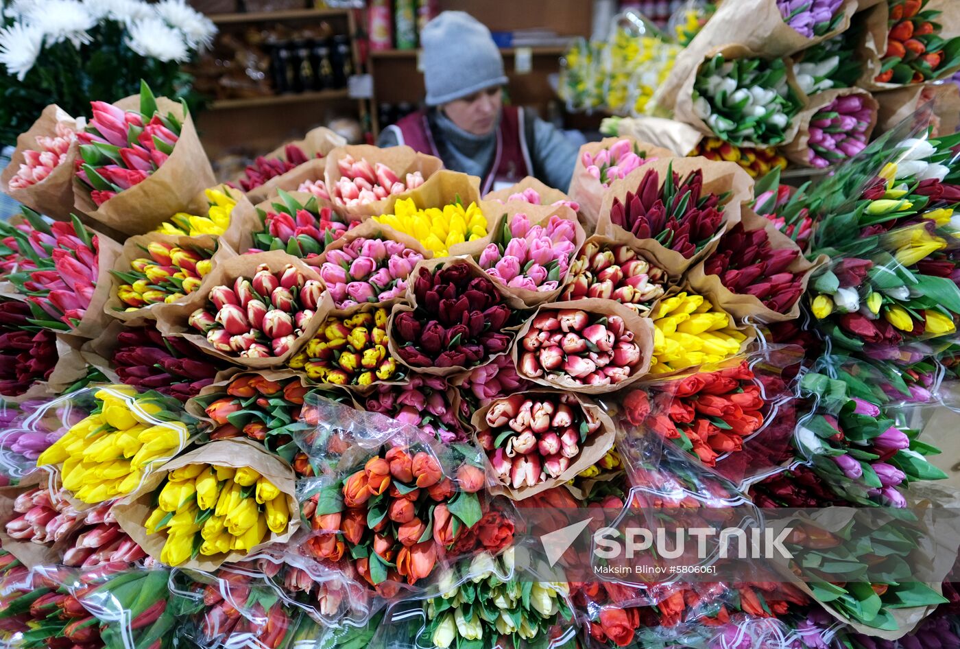 Russia Flowers on Sale