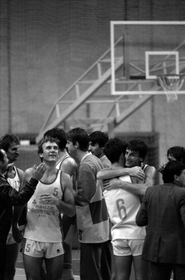 Basketball match between Baja (Hungarian People's Republic) and CSKA (USSR)