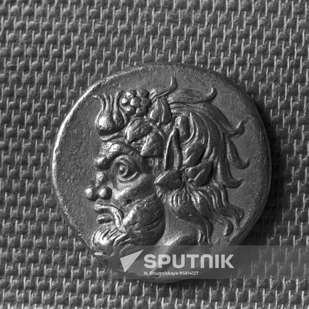 Gold stater from Panticapaeum