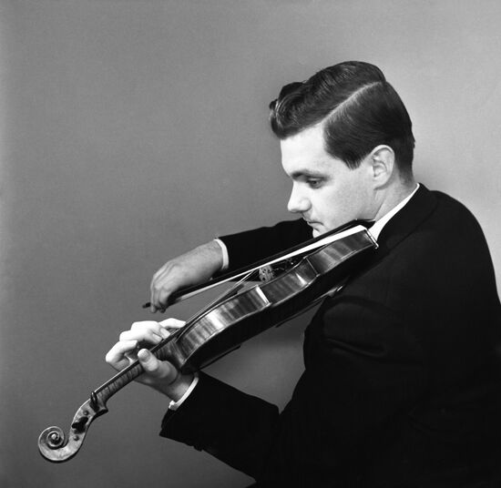 Soviet violinist Igor Bezrodny