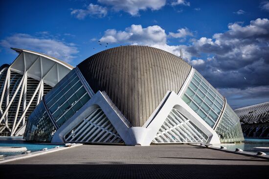 Cities of the world. Valencia