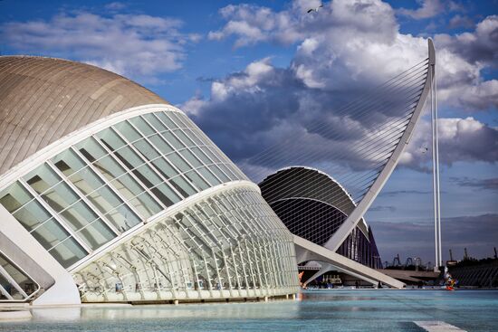 Cities of the world. Valencia