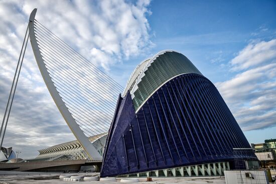 Cities of the world. Valencia