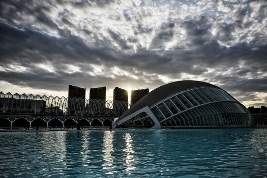 Cities of the world. Valencia