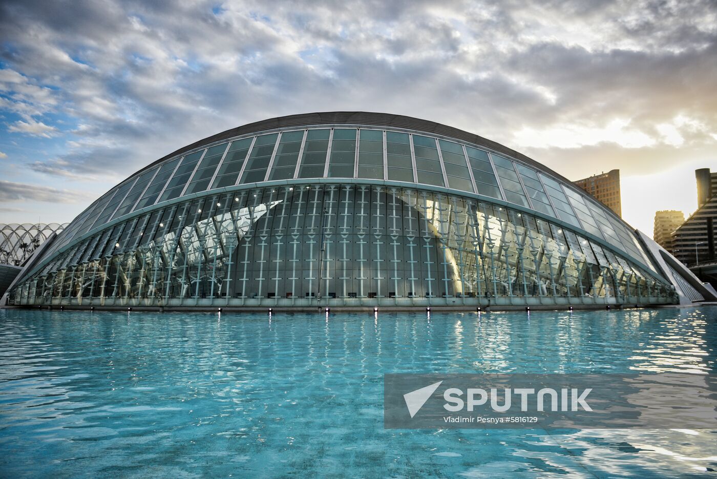 Cities of the world. Valencia