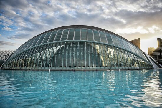 Cities of the world. Valencia