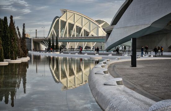 Cities of the world. Valencia