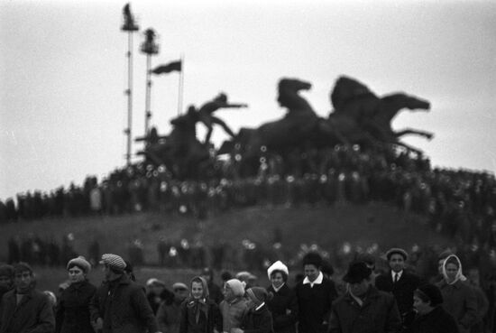 Legendary Tachanka monument in Kakhovka