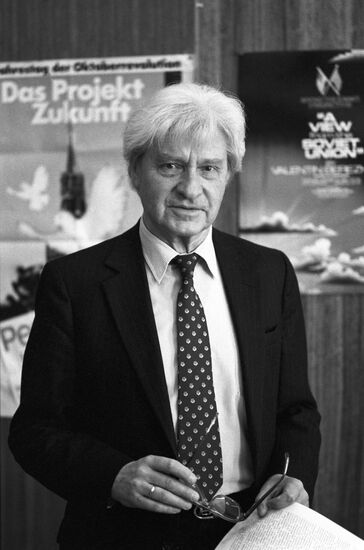 "USA" magazine editor-in-chief Valentin Berezhkov