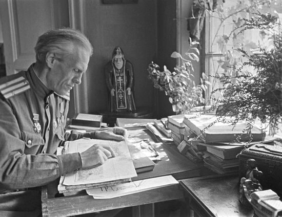 Soviet writer Nikolai Tikhonov