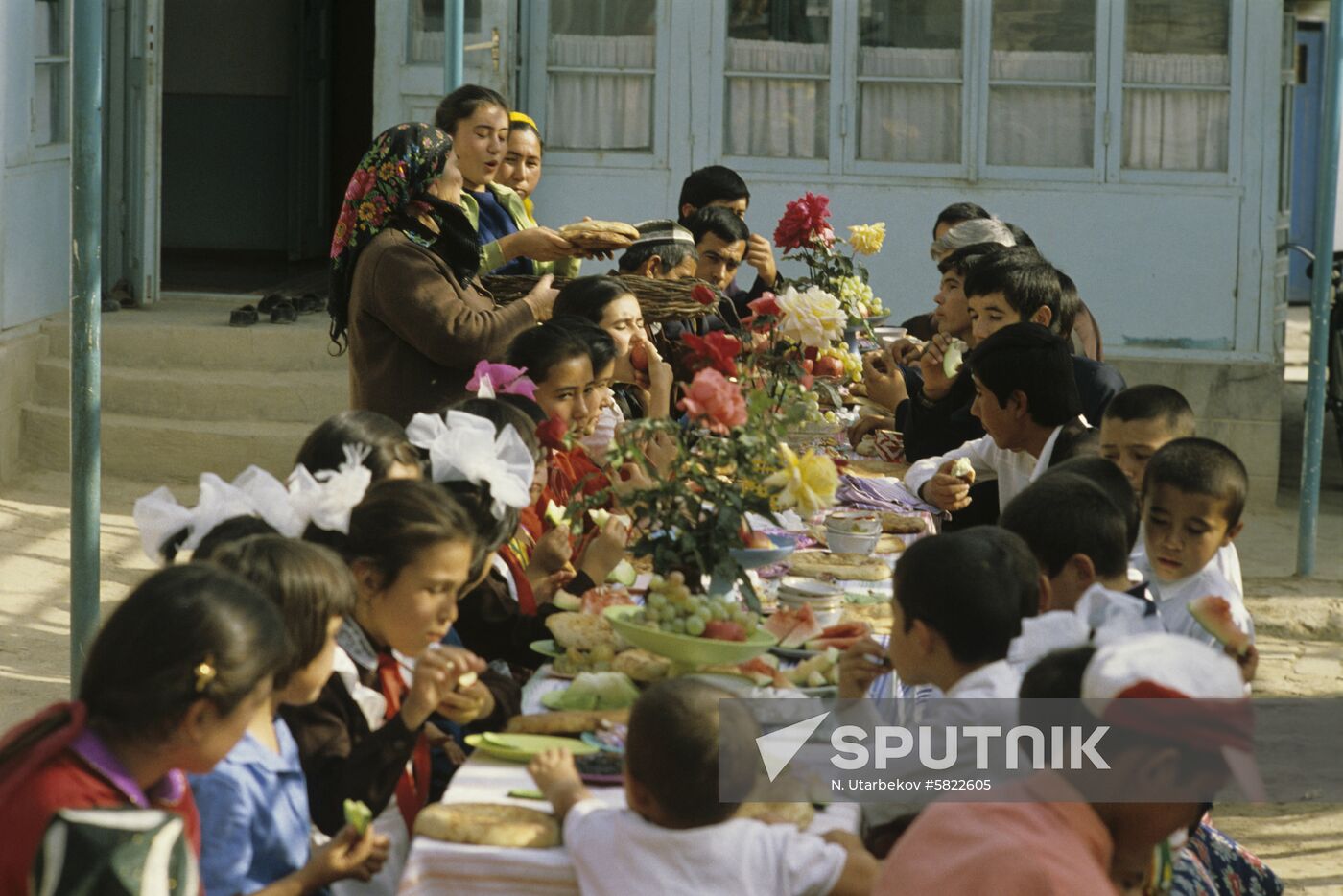 Uzbek family