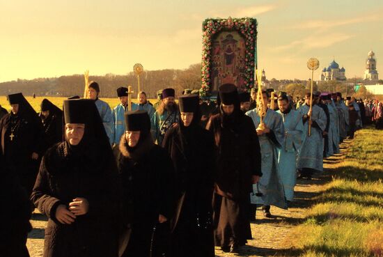Religious procession at Church of the Intercession on the Nerl