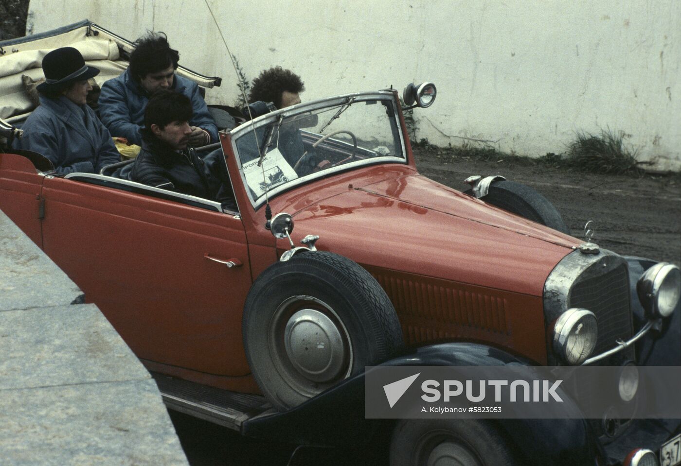 Exhibition and parade of retro cars