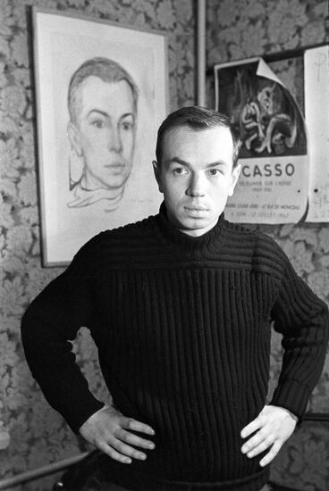 Soviet poet Andrei Voznesensky